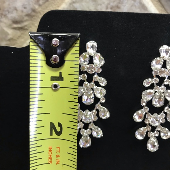 🆕 Cezanne Chandelier Dangle Drop Earrings - Picture 5 of 6